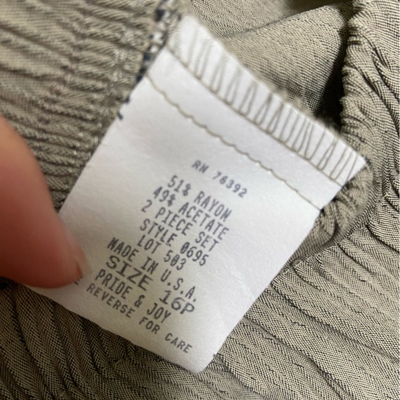 Linen Pants - Picture 3 of 4